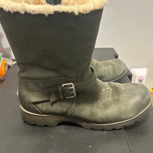 UGG Charcoal Boots with Shearling Trim - Image 5