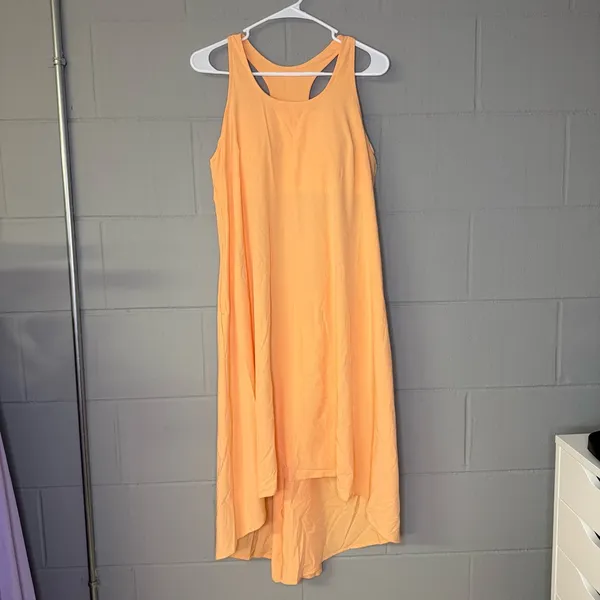 Halara Breezeful Backless Racerback High Low Flowy Midi Dress in Peach Sz Medium - Image 5