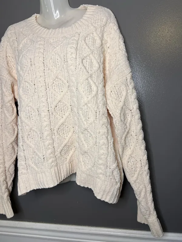 POL Sweater Womens Medium White Cable Knit Crew Neck Heavyweight Pullover Cozy - Image 5