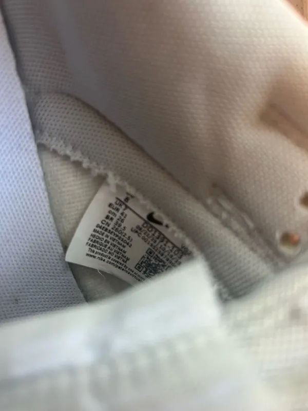 Grey Nike Dunk Fog Low - Image 4