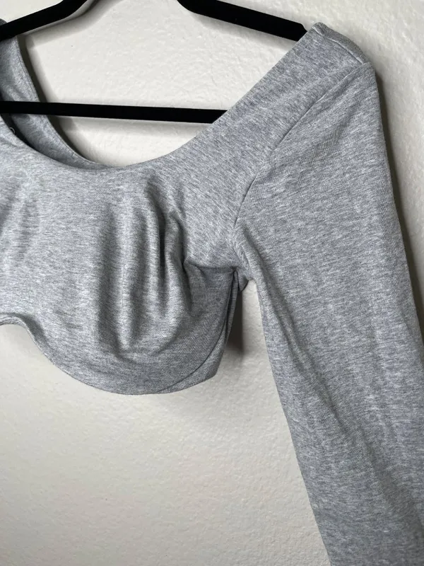 Victorias Secret Pink Gray Underwire Long Sleeve Crop Top Size Medium - Image 2
