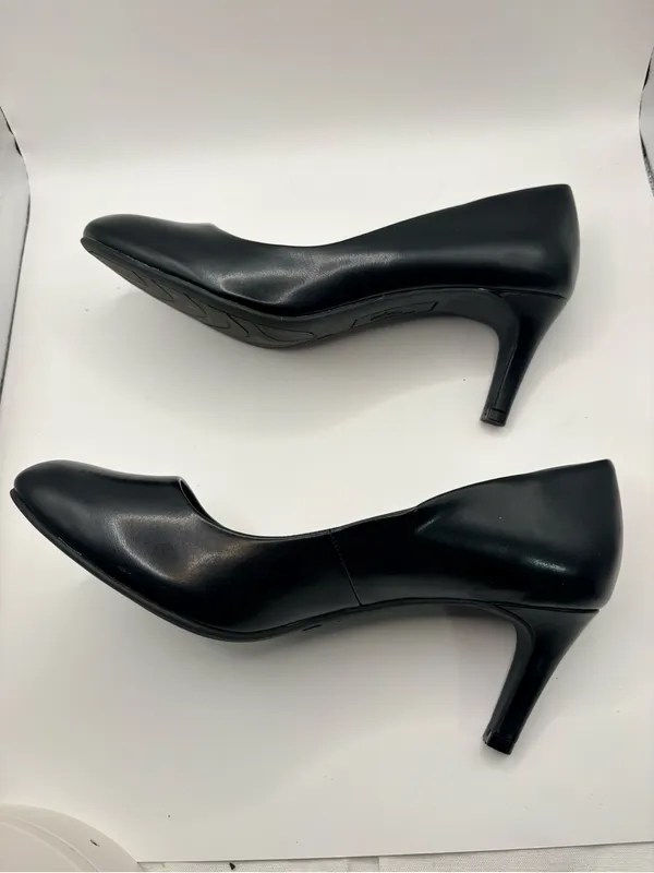 Comfort Step Black Leather Ballet Flats - Image 3