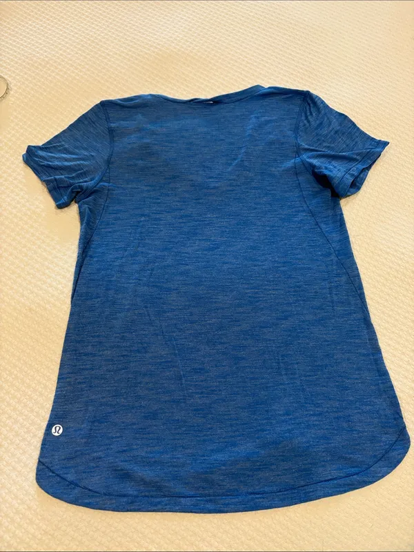 Lululemon V-Neck Short Sleeve Top - Blue - Image 2
