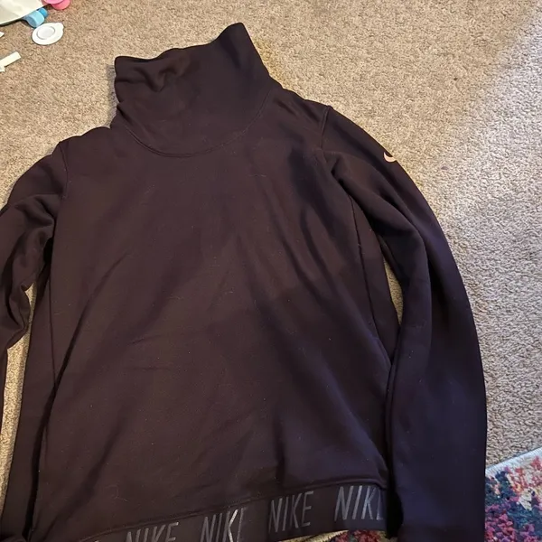 ‎Nike medium sweatshirt - Image 3