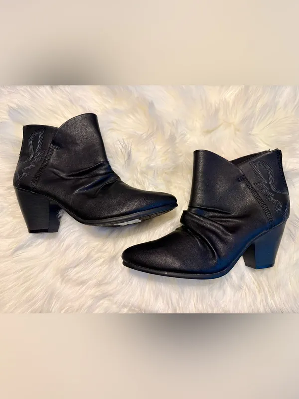 BareTraps Black Slouchy Ankle Booties Size 6 - Image 2