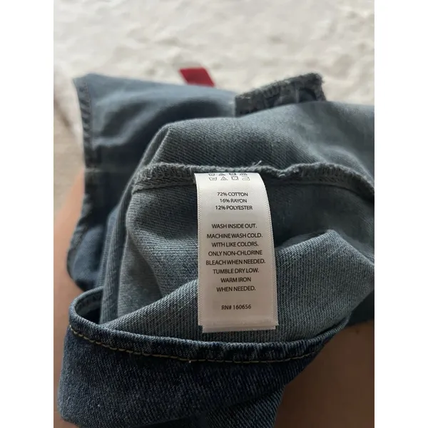 NWT Happily Grey Denim Vest Medium Wash Button Front Cropped Waistcoat Size M - Image 9