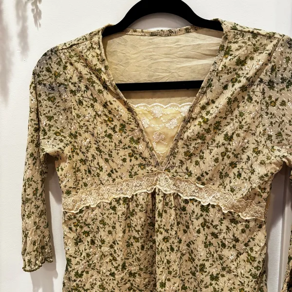 Euro Micromesh Women's Babydoll Dainty Floral Cream Lace Top Lettuce Trim Size M - Image 5