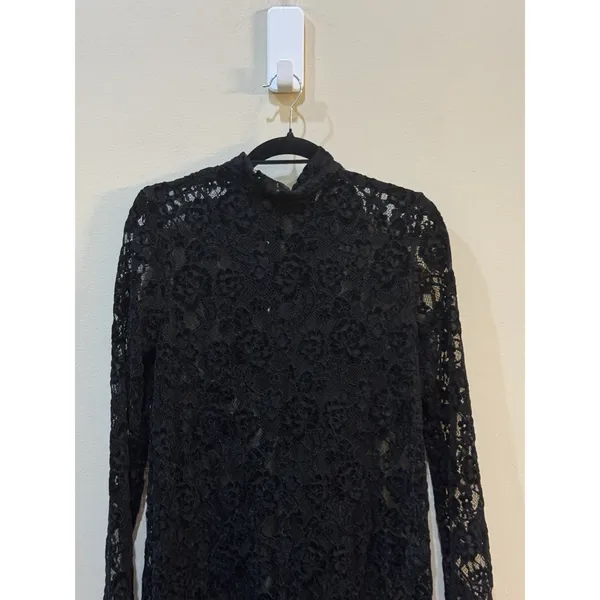 ALOHAS Tiban Black Lace Maxi Dress Mock Neck Bow Size Medium Velvet Long Sleeve - Image 6