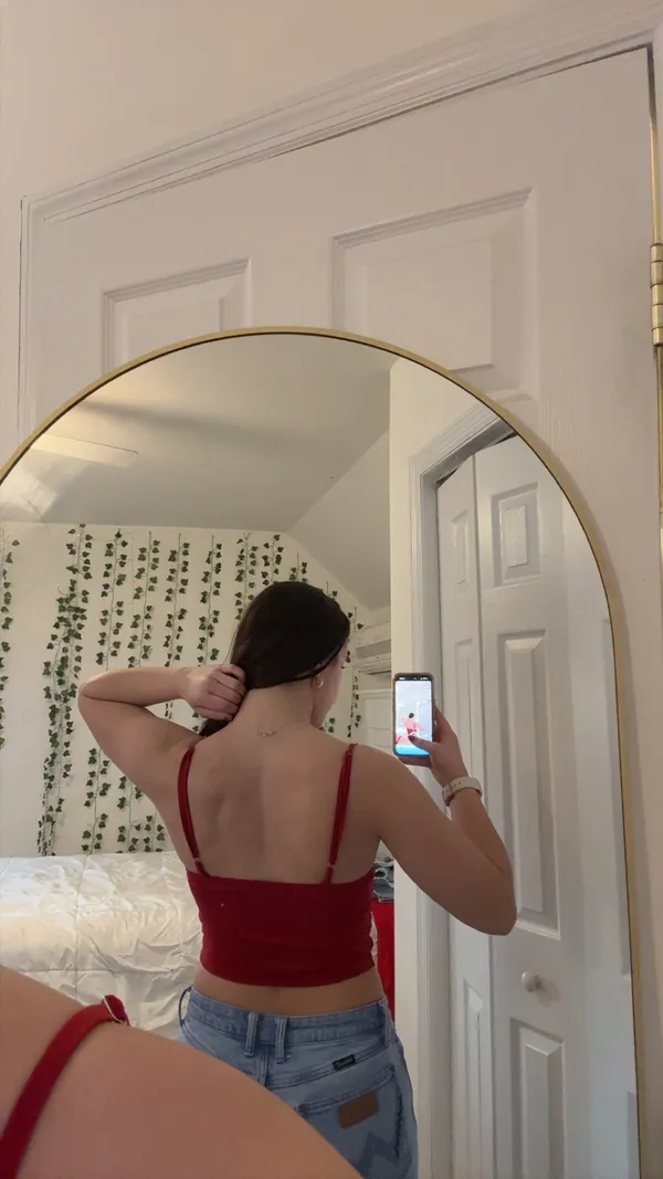 crop top with cutout Red - Image 2