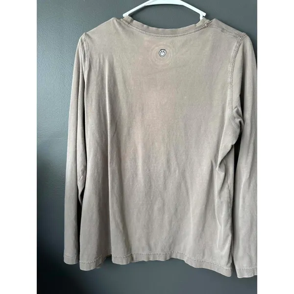 Life is Good Women's Long Sleeve Graphic Tee, Medium - Image 5