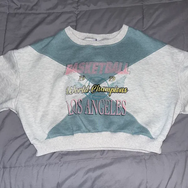 Princess Polly Crop Crewneck - Image 3