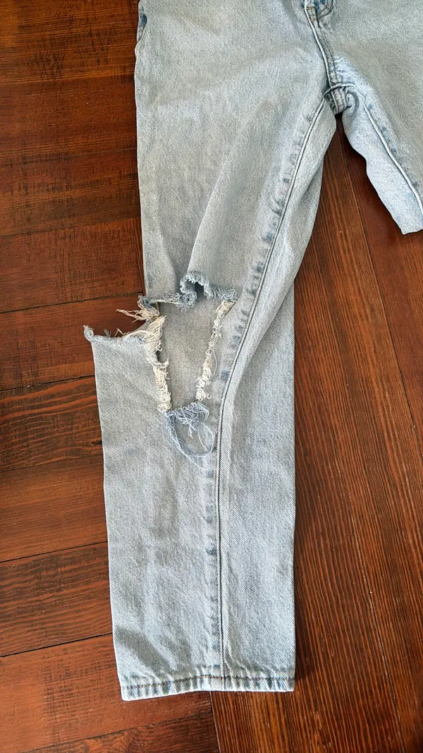 PacSun Jeans Mom Ripped High-Waisted Light - Image 5