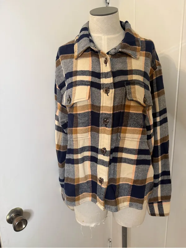 Sanctuary Plaid Jean Shacket in Navy, Tan and Cream Sz L - Image 2