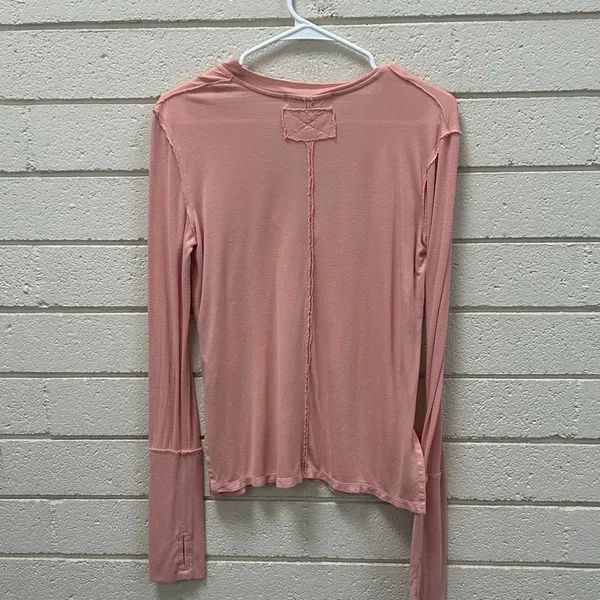 Free People We the Free Pink V Neck Long Sleeve Tee size S - Image 7