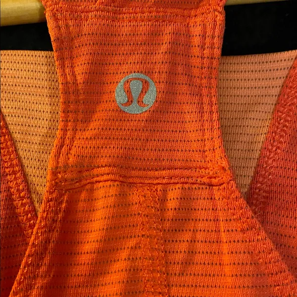 Lululemon Swift Speed Top, Size 6 - Image 6