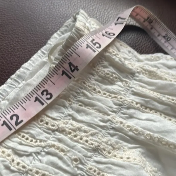 Zara Scalloped Eyelet Relaxed White Shorts Size L - Image 7