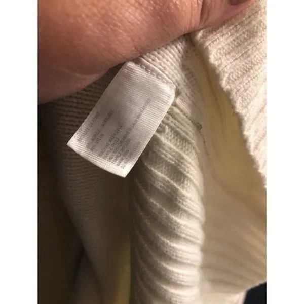 Gap‎ boxy cream sweater large - Image 2