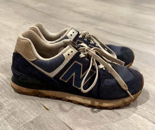 New Balance Shoe - Image 2