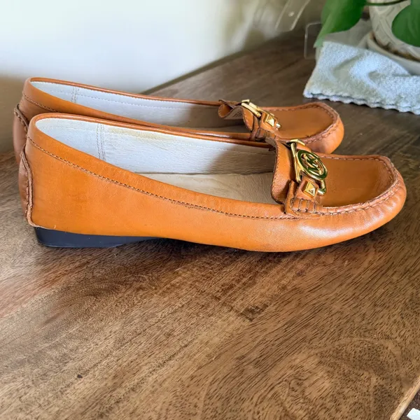 Michael Kors Fulton Loafers Womens 7.5 Tan Leather Studded Logo Preppy Moccasin - Image 4