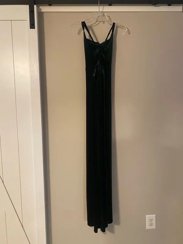 Green velvet dress - Image 3
