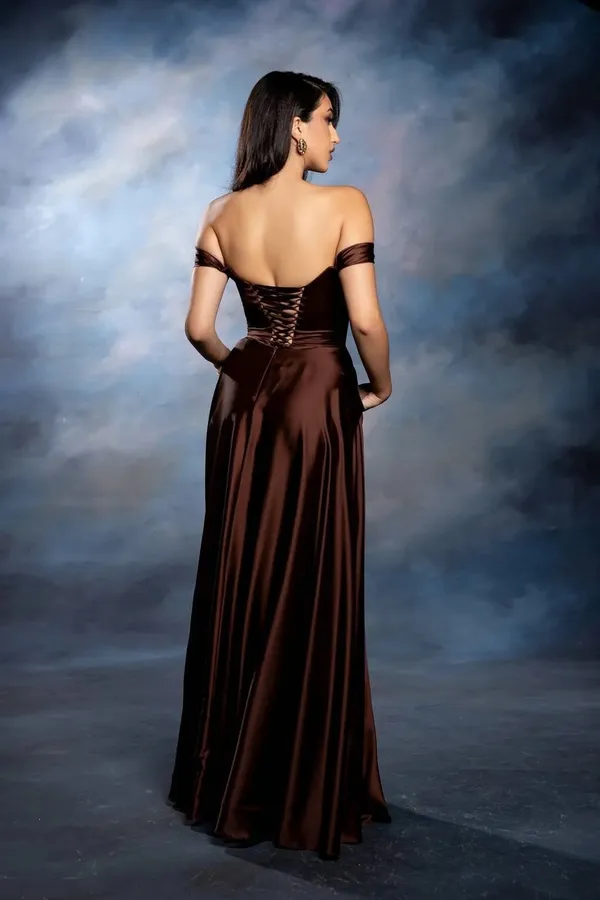 Brown Off Shoulder Formal Gown Floor Length Dress Corset Size 6 Boutique - Image 2