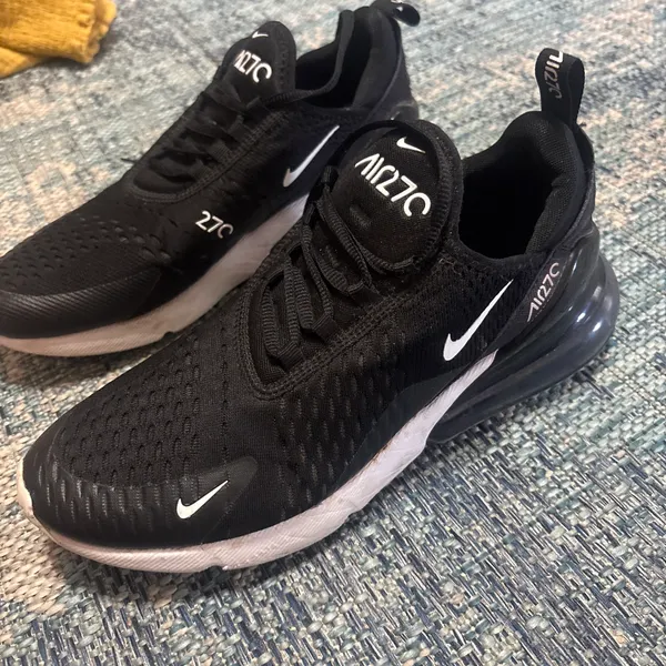 Nike Shoes Running - Image 2