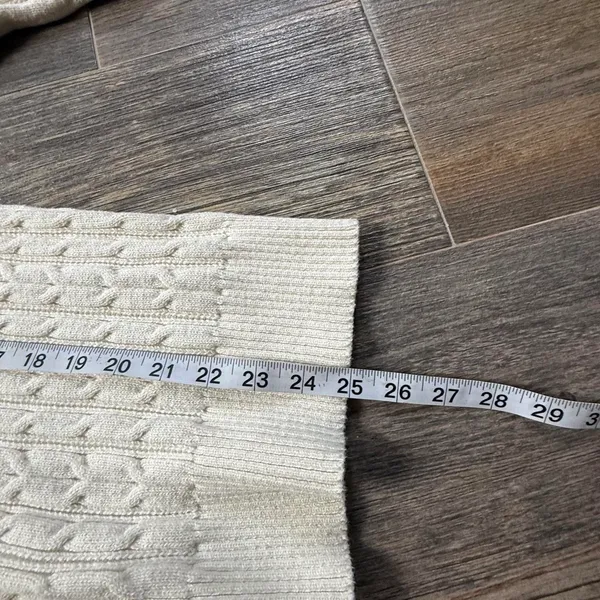 Y2K cable knit cotton sweater St. John's Bay cream cable knit sweater in size M No noticeable flaws, super soft and a fall staple!! Ptp 14.5 Waist 13” Inseam 18.5” Length 25” Material is stretchy #cableknit #cozy #Cotton #Sweaters#Fall - Image 7