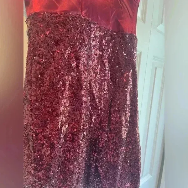 Lulus Dance in the Spotlight Burgundy Satin Sequin Bustier‎ Mini Dress Size M B25 - Image 5