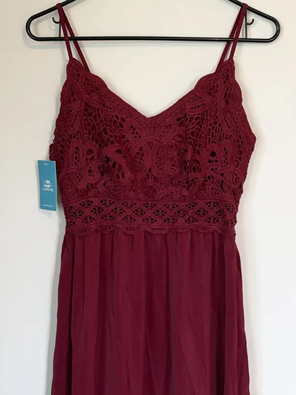 NWT Cupshe Burgundy Crimson V-Neck Lace Bodice Sleeveless Maxi Dress - Medium - Image 5