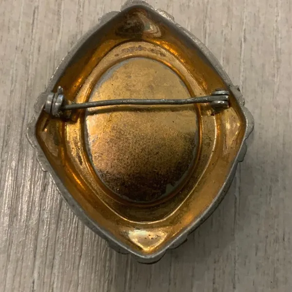 Vintage Cameo Brooch - Image 2