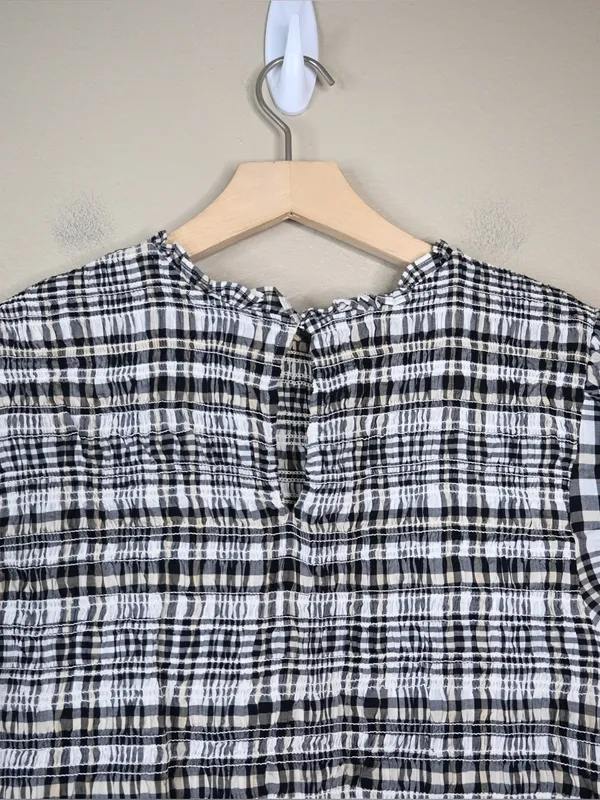 Ann Taylor Women's M Black White Plaid 3/4 Sleeve Smocked Top - Image 5