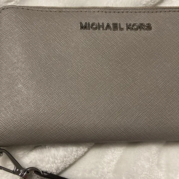 Michael Kors Wallet - Image 2