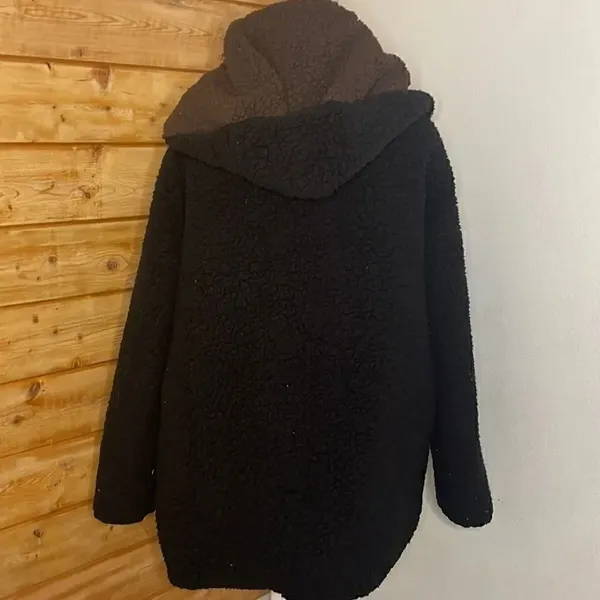 Urban Outfitters oversize teddy bear coat. Size XS. - Image 3