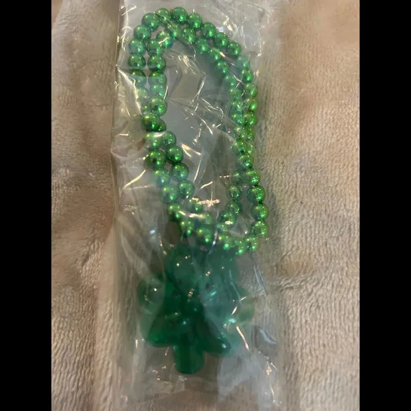 Woman light up necklace shamrock fun party saint Patrick’s - Image 2