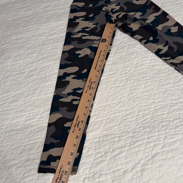 Offline‎ by aerie leggings size medium new without tags - Image 3