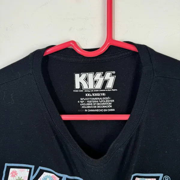 KISS Embroidered flowers logo Cropped T Shirt Size S, M Black - Image 4