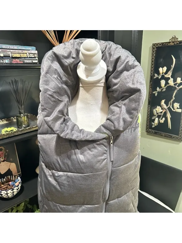 Calvin Klein Performance Gray Puffer Vest with Neon Green Lining – Size L - Image 3