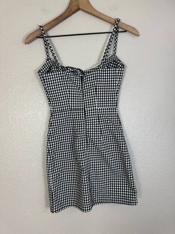 Urban Outfitters UO Black White Gingham Sleeveless Mini Dress size Medium $59 - Image 6