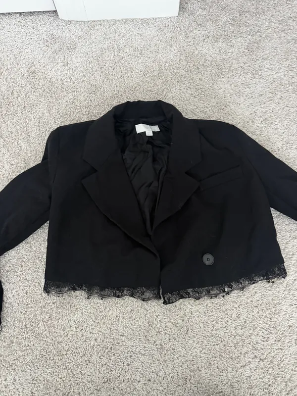 ZARA Lace cropped Blazer - Image 2