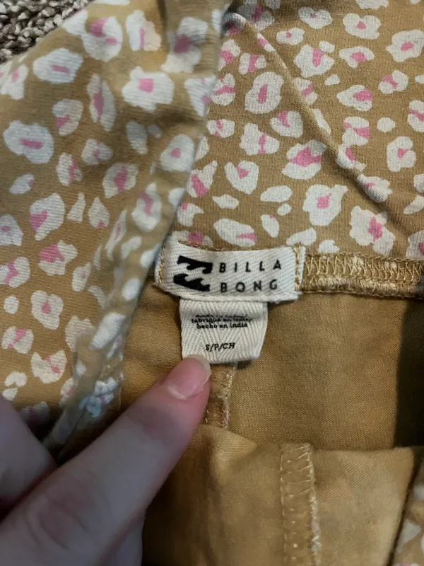 Billabong Biker Shorts - Image 2