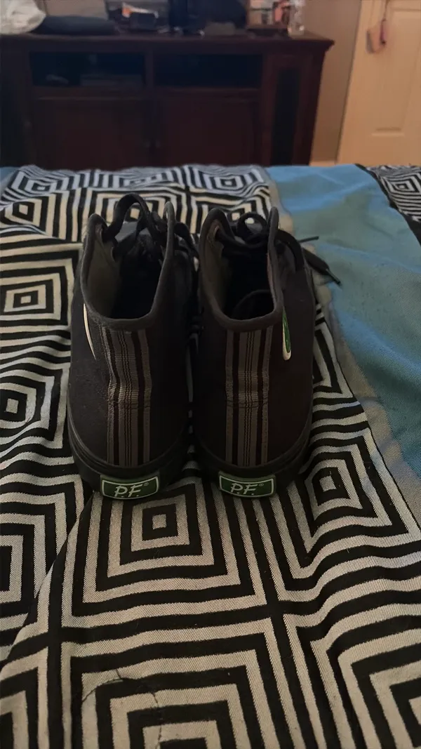 P. F. Flyers Black Size 9 - Image 5