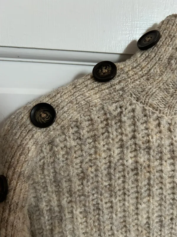 Sweater - Image 5
