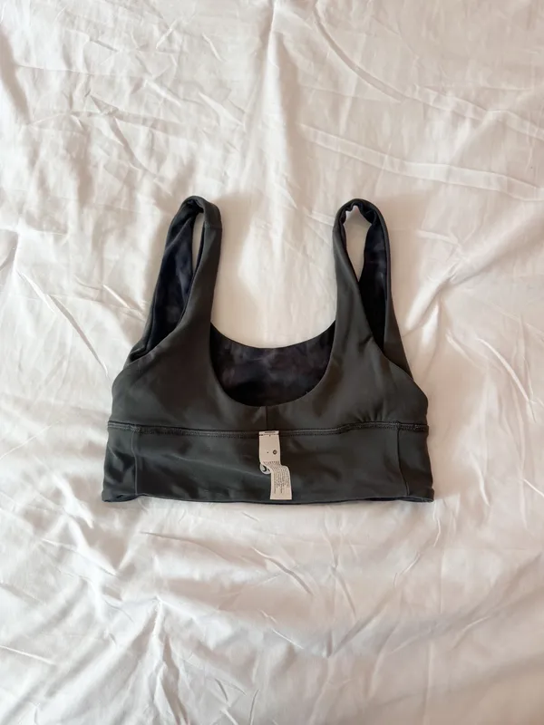 Lululemon Diamond Dye / Graphite Grey Align Reversible Light Support Size 4 - Image 4