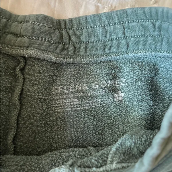 Selena Gomez Olive Green Cozy Single Soon Collection Single All The Way - Image 3