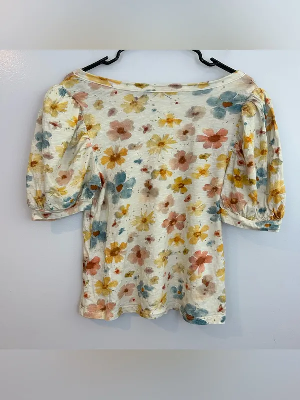 Anthropologie Wide Neck Short Puff Sleeve Pastel Cotton Floral Top Size Medium - Image 9