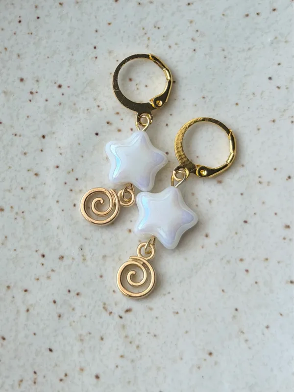 Handmade quality Czech star & swirl dangle earrings⭐️🌀 - Image 2