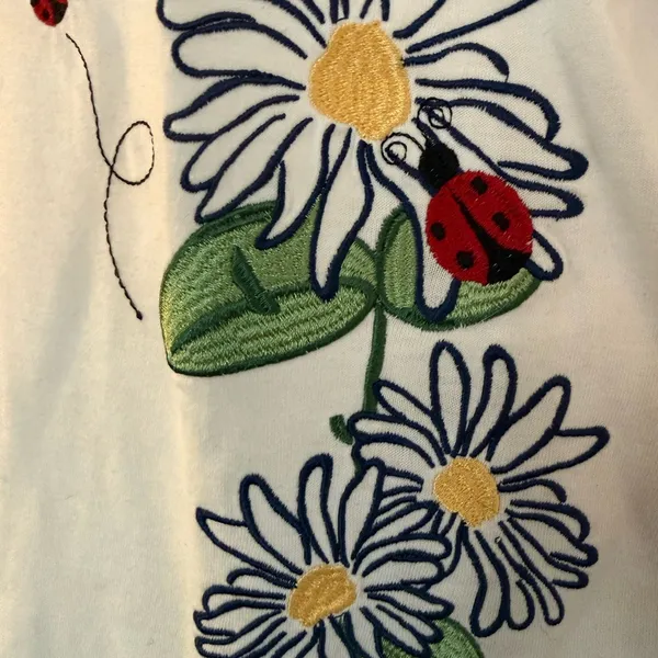 C&K Designs Shirt Size XL flower Ladybug embroidery White Top - Image 4