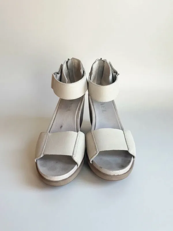 Sorel Womens Leather Gray Wedge Sandals Size 8.5 - Image 2