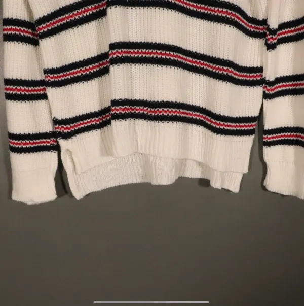 Cotton Emporium NWT  Striped Sweater Size Medium - Image 7