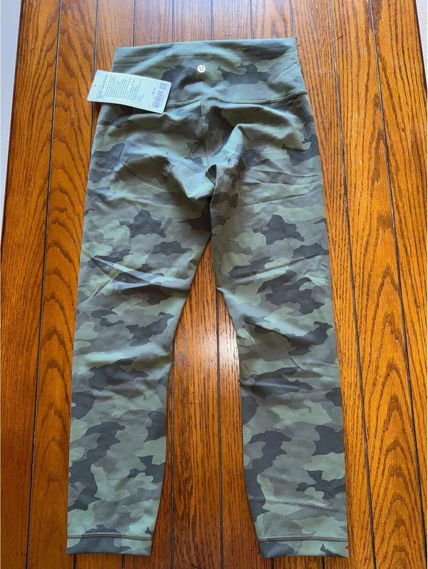 Lululemon Wunder Train High Rise 23” Heritage Camo Green Twill Size 8 NWT - Image 2